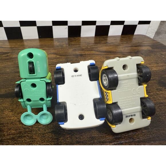 Robocar Poli Transforming Police Car, Taxi & Cleany Broomstown Diecast Cars Lot - Picture 7 of 8